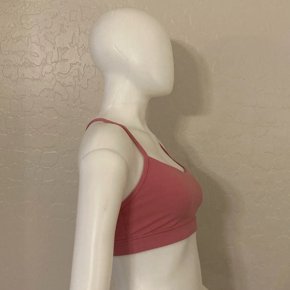 Lululemon Flow Y Adjustable Bra *Light Support, A–C Cups Pink Blossom Size 8